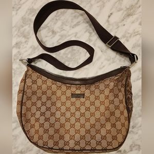 Gucci cross body bag